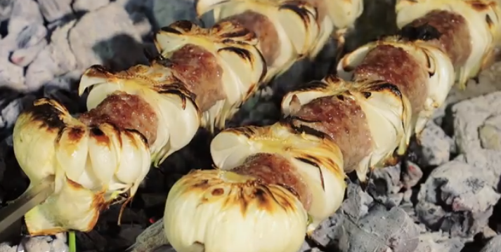 Gaziantep Mutfağının Mangalda Sarımsak Kebabı