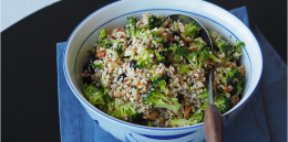 Kuru Üzümlü ve Tahinli Brokoli Salatası